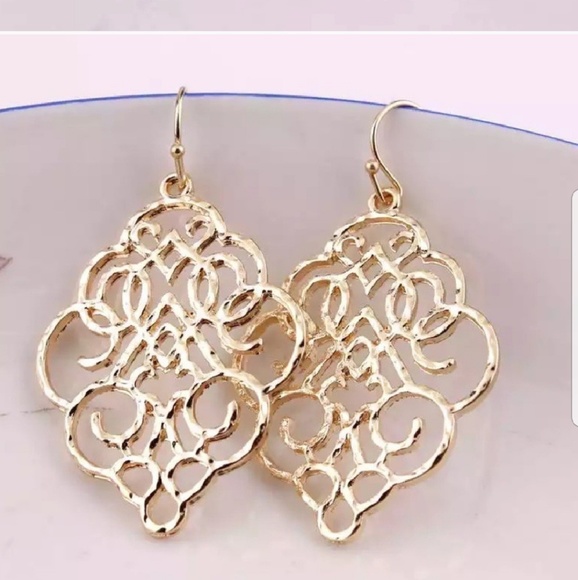 Swanky Coconut Jewelry - ☆ HOST PICK ☆ Morocan Filigree Earrings